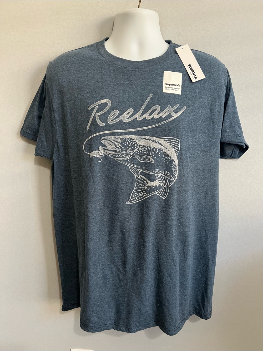 Sonoma Men’s Size L Blue T-Shirt Tee with White Graphics "Reelax" Fish Fishing